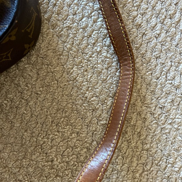 Louis Vuitton Dark Brown Monogram St. Cloud GM Crossbody Bag - Picture 11 of 14